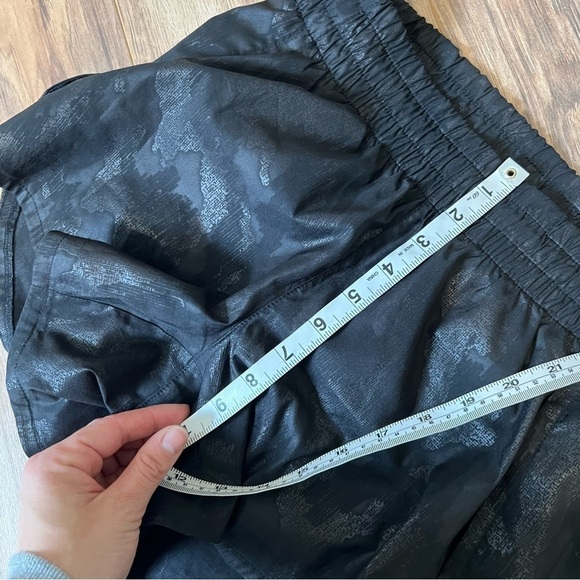 Athleta Black Camo Racer Run Shorts - Picture 7 of 13